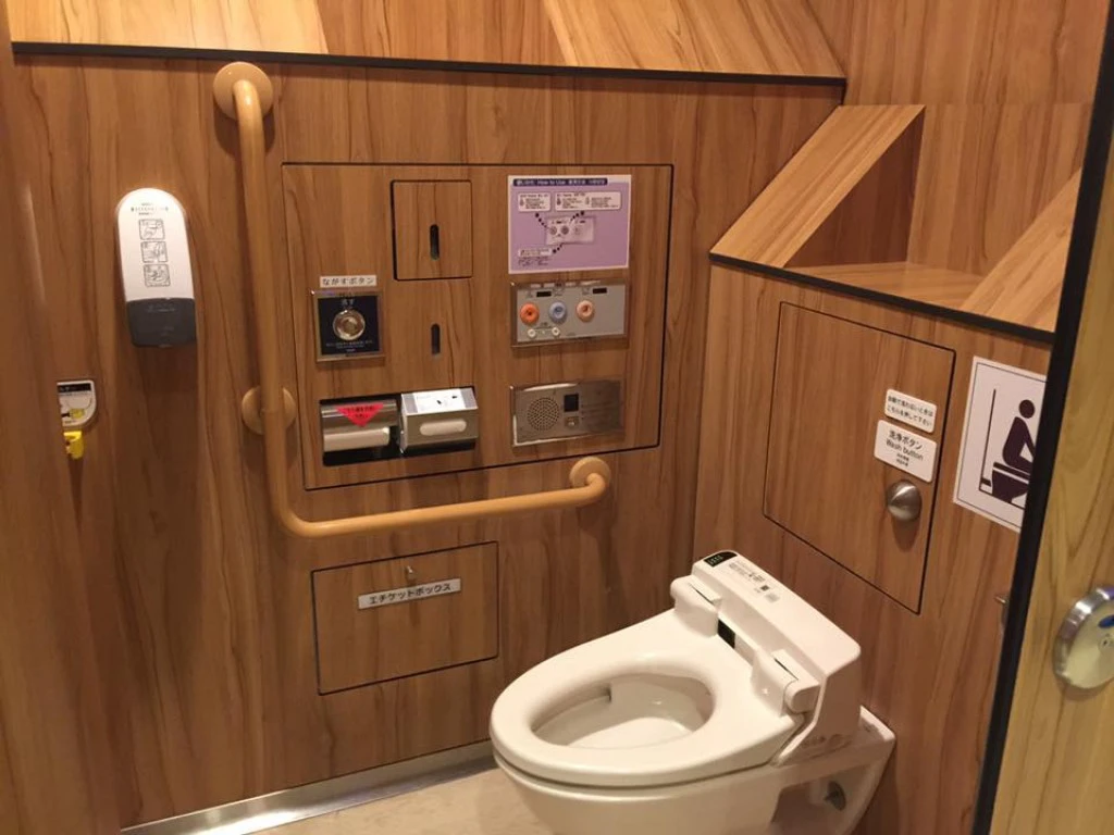 phòng vệ sinh kiểu Nhật